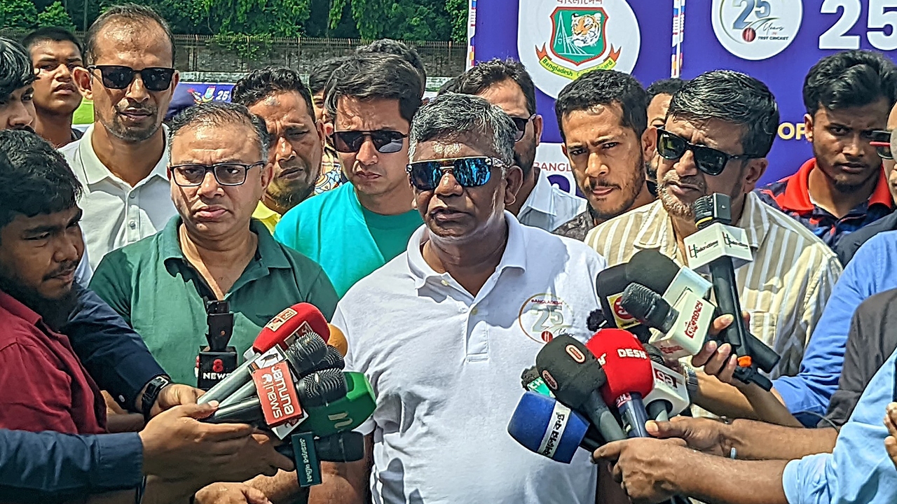 ফতুল্লা স্টেডিয়ামের অবস্থা দেখে কান্না এসেছিল বিসিবি সভাপতি বুলবুলের